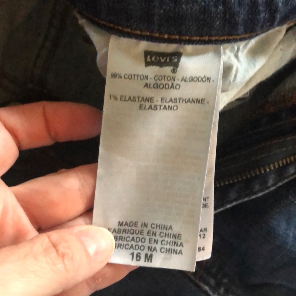 Levi 505 Straight leg size 16M